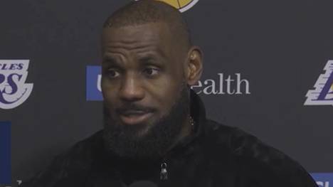 Das brisante Duell zwischen Luka Doncic und seinem Ex-Verein, den Dallas Mavericks, endet mit einem 107:99-Sieg der Lakers. Superstar LeBron James lobt seinen Teamkollegen für dessen Leistung.
