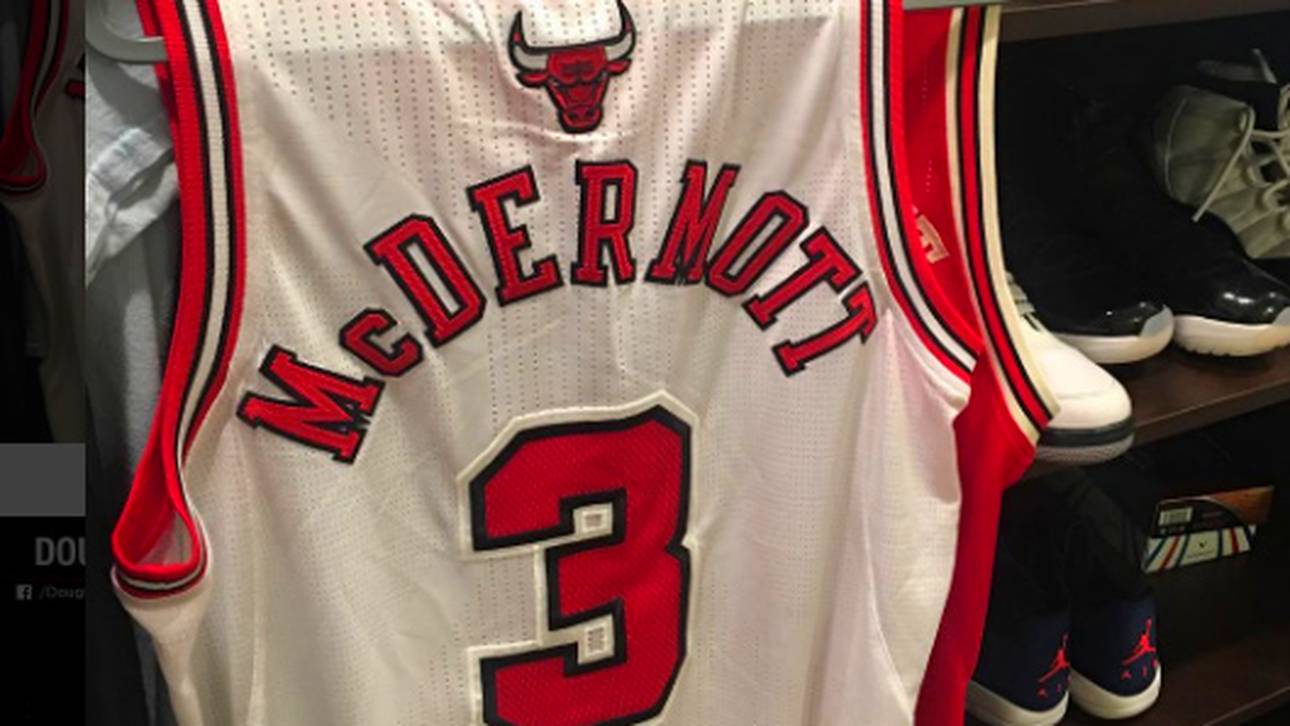 McDermott schenkt Wade Nummer