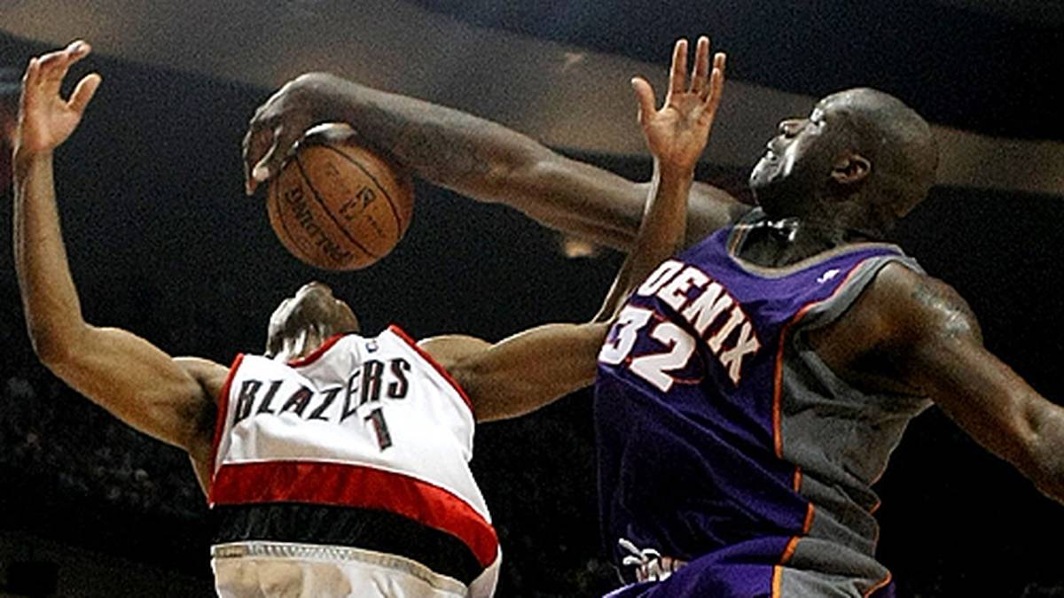 "Ich bin in jedem Spiel dominant. Ich kriege jedes Mal was auf die Knochen. Aber ich verziehe keine Miene, wenn sie mich wieder absichtlich foulen und Hack-a-Shaq machen, denn ich bin nicht von diesem Planeten. Erdlinge bringen mich nicht aus der Fassung."