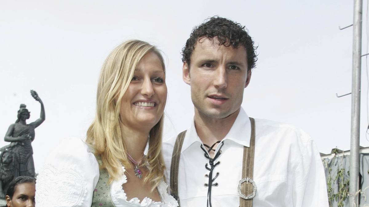 2006 findet sich Aggressive Leader Marc van Bommel erstmals auf dem Oktoberfest ein. Dort hält der Niederländer aber Gott sei Dank die Füße still
