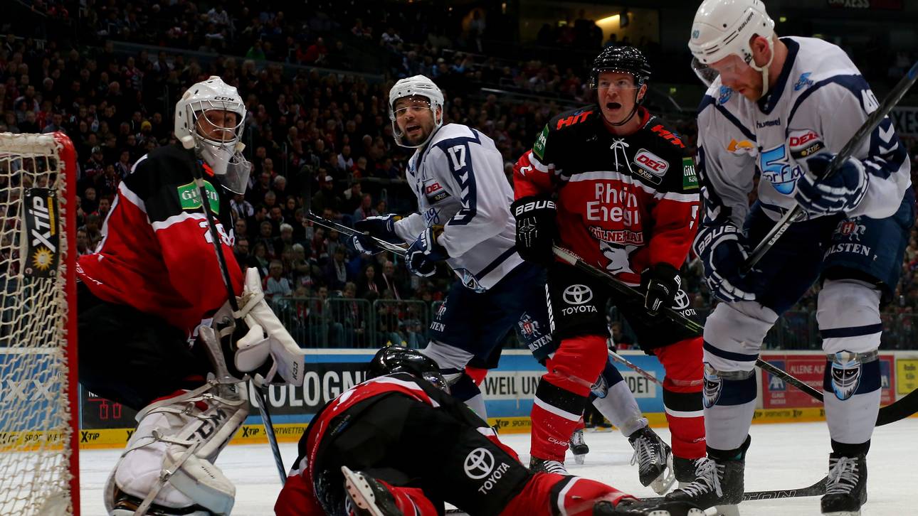 Kurioses Torwart-Tor in Köln