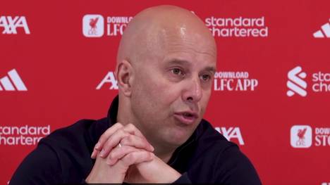 Nach dem 5:2-Sieg gegen West Ham äußert sich Liverpool-Trainer Arne Slot zur Rückenverletzung von Florian Wirtz. Die Rückkehr des Deutschen verzögert sich, auch ein Einsatz gegen die Wolves wackelt.
