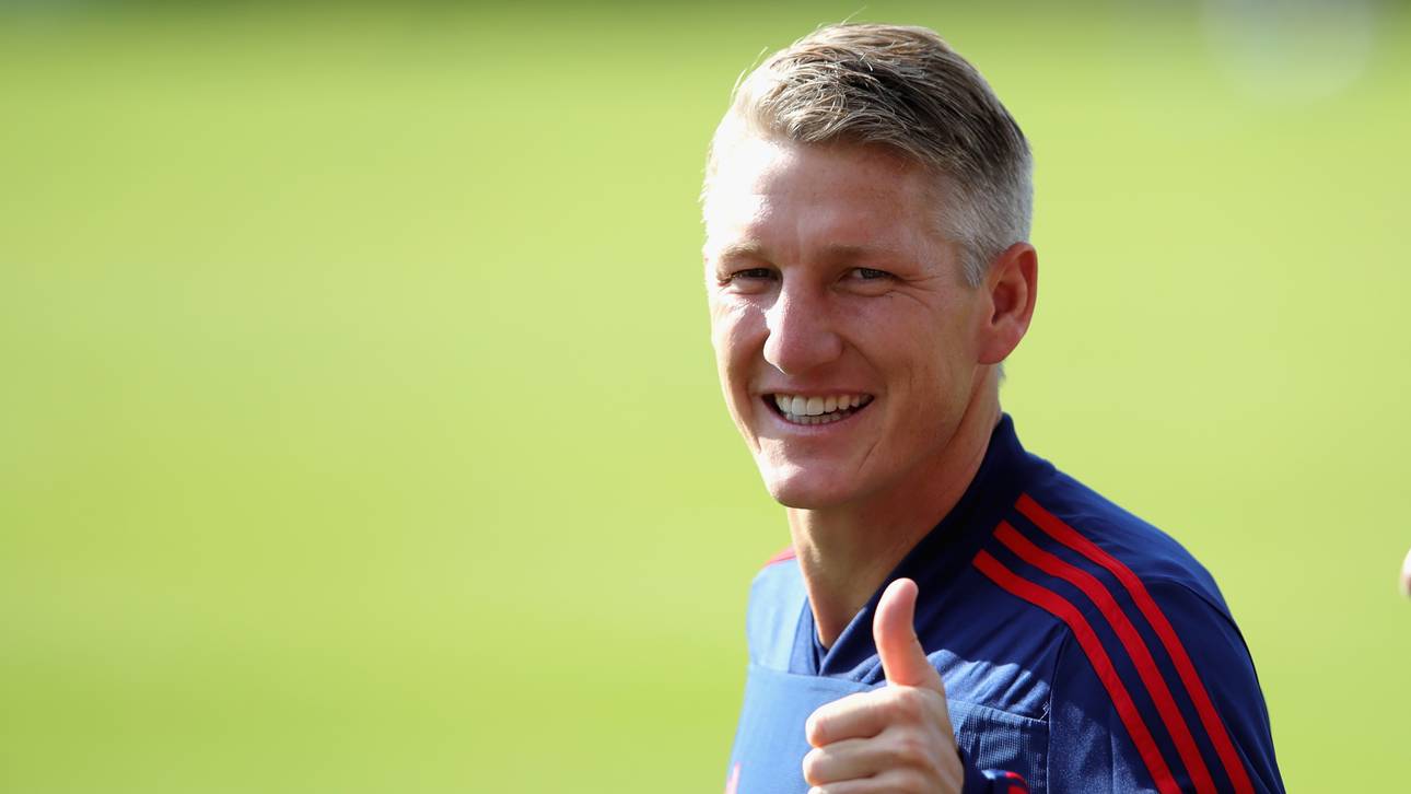 Schweinsteiger setzt Karriere fort