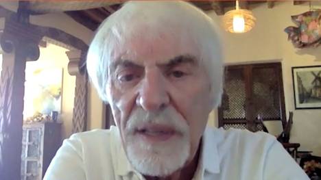 Der ehemalige F1-Chef Bernie Ecclestone übt nach dem viel diskutierten WM-Finale in Abu Dhabi harsche Kritik am Mercedes-Team. Gleichzeitig nimmt er Renndirektor Michael Masi in Schutz.