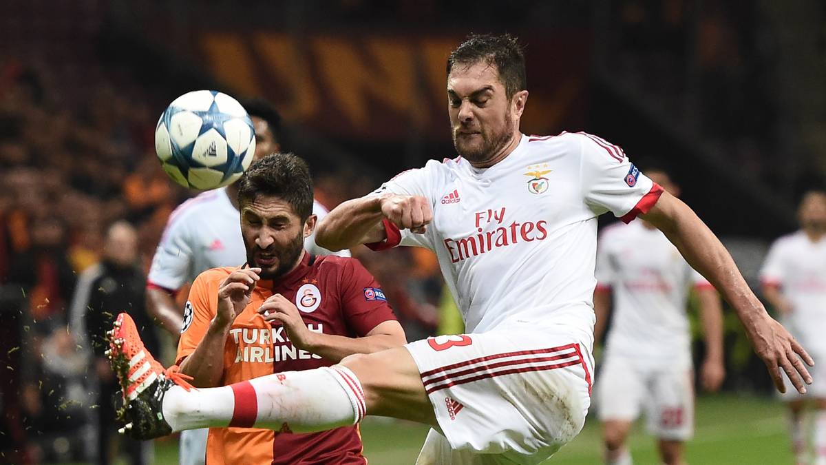 JARDEL: Der Brasilianer ist schnell, sprintstark und außerdem sehr stark in der Luft. Unumstrittene Stammkraft bei Benfica, hätte längst eine Einladung in die Selecao verdient gehabt. Ist aber schon 30. Sein Duell mit Robert Lewandowski verspricht, spannend zu werden. Benfica gewinnt: 2,5:1,5
