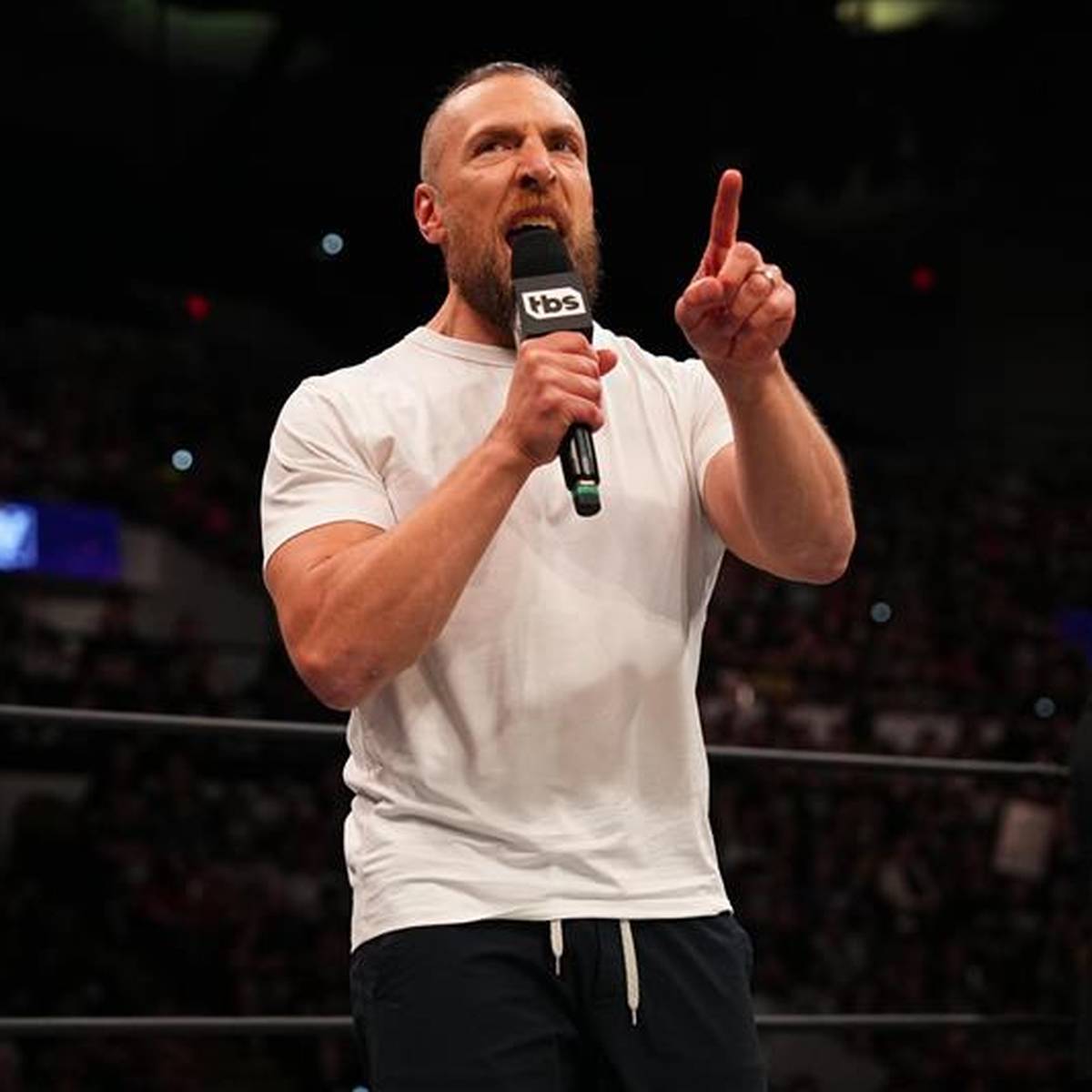 Der verletzte Bryan Danielson kündigt an, dass er bei den nächsten Großevents von AEW würdig vertreten wird - ein deutschsprachiger Ex-WWE-Kollege wird heiß gehandelt.