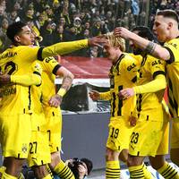 Borussia Dortmund feiert auch dank Karim Adeyemis Tor-Premiere einen wichtigen Sieg in Leverkusen. Der BVB rückt wieder bis auf drei Punkte an die Bayern ran.