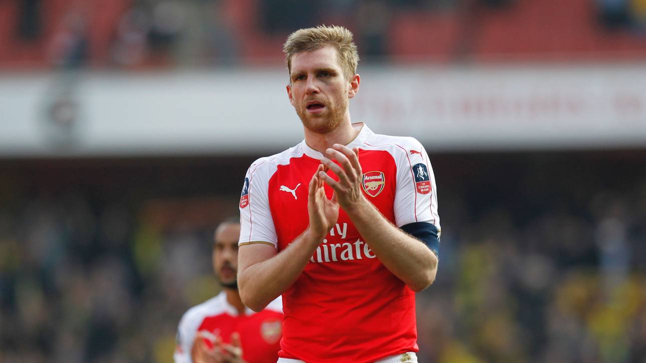 Mertesacker schließt Karriereende aus