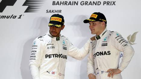 Valtteri Bottas (r.) wurde Nachfolger von Nico Rosberg an Hamiltons Seite