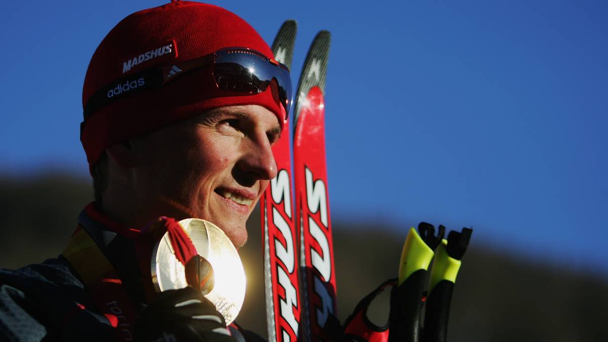 Hettich siegte vor dem Österreicher Felix Gottwald und dem Norweger Magnus Moan. "Olympiasieger – ich dachte, das gibt es nur im Fernsehen", sagte er danach