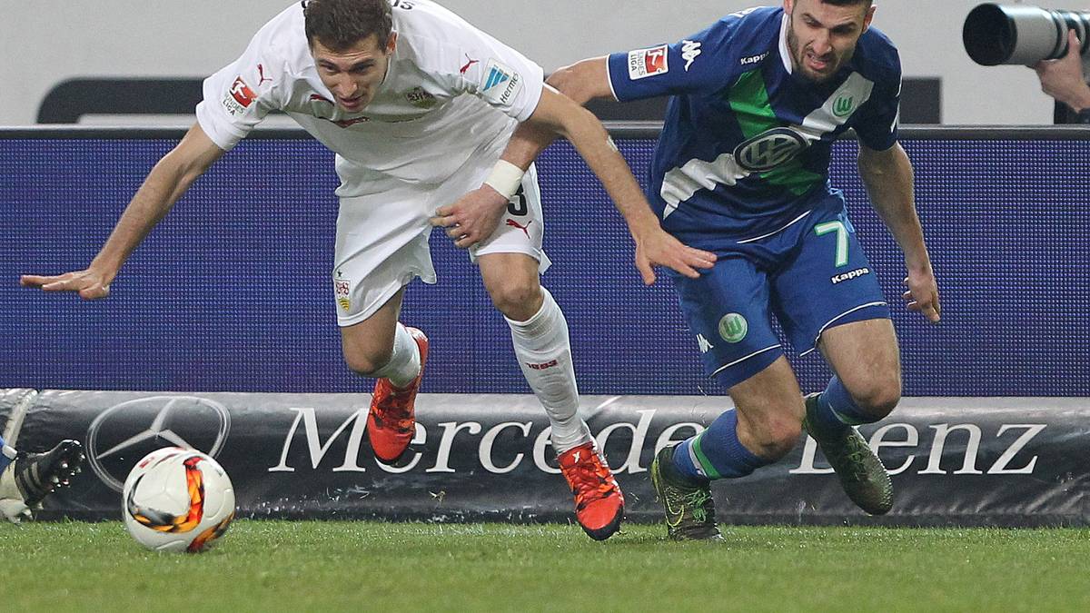 Im Topspiel am Samstagabend stehen sich der VfB Stuttgart und der VfL Wolfsburg gegenüber. Die Schwaben sind im Abstiegskampf dringend auf drei Punkte angewiesen, der VfL will seine gruselige Auswärtsbilanz verbessern