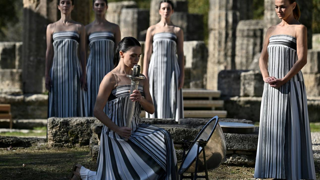 Olympisches Feuer wird im Museum entzündet