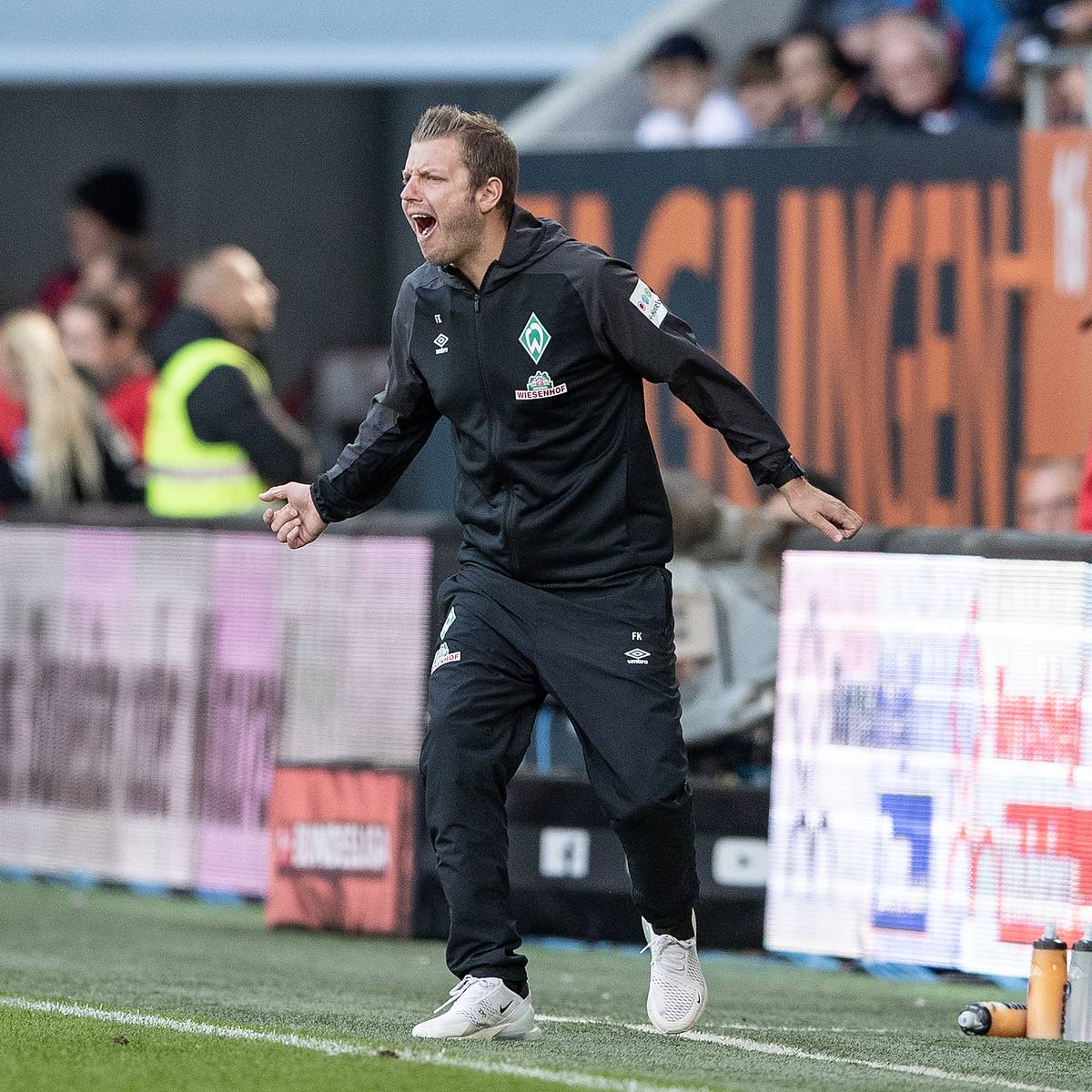 Bundesliga Neue Regeln Diese Strafen Drohen Den Trainern