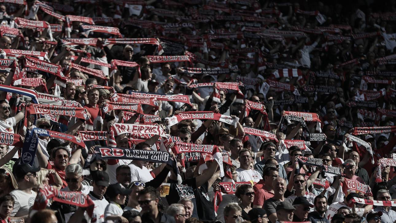 Leipzig-Fan stirbt an Herzversagen