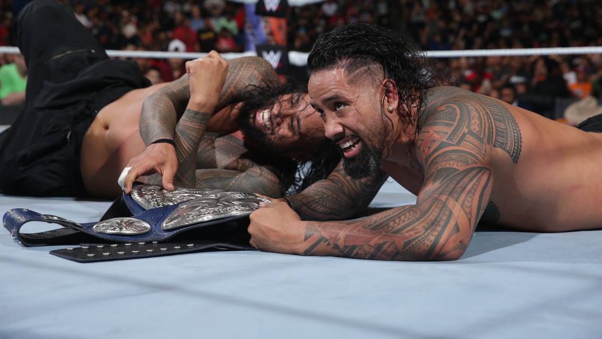 ... und sichern sich die Tag Team Titles des SmackDown-Kaders