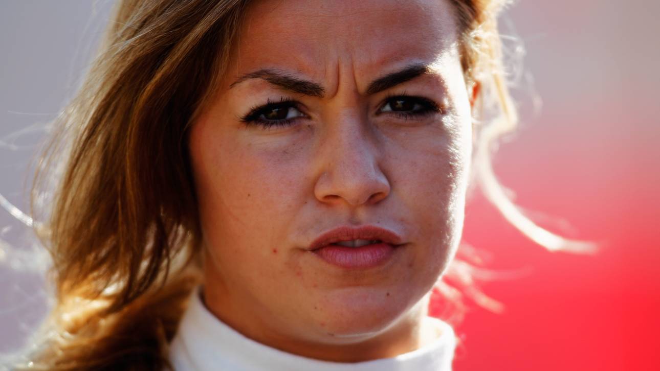 Lotus holt Frau als Entwicklungsfahrerin