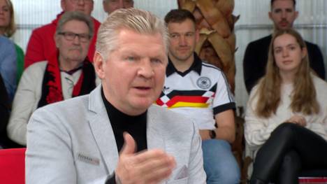 Thomas Tuchel sprach nach der Pleite gegen Frankfurt davon, er habe den Spielern vor dem Spiel zu viele Informationen gegeben. Ein Umstand, der zwischen Stefan Effenberg und Christoph Freund für Diskussionen führt. 