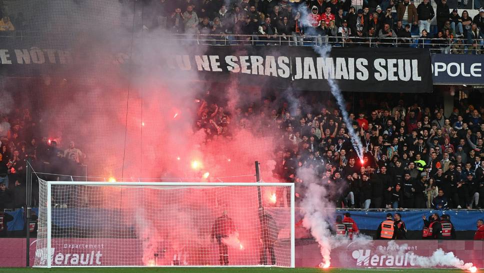 Die Fans brannten unter anderem Pyrotechnik ab