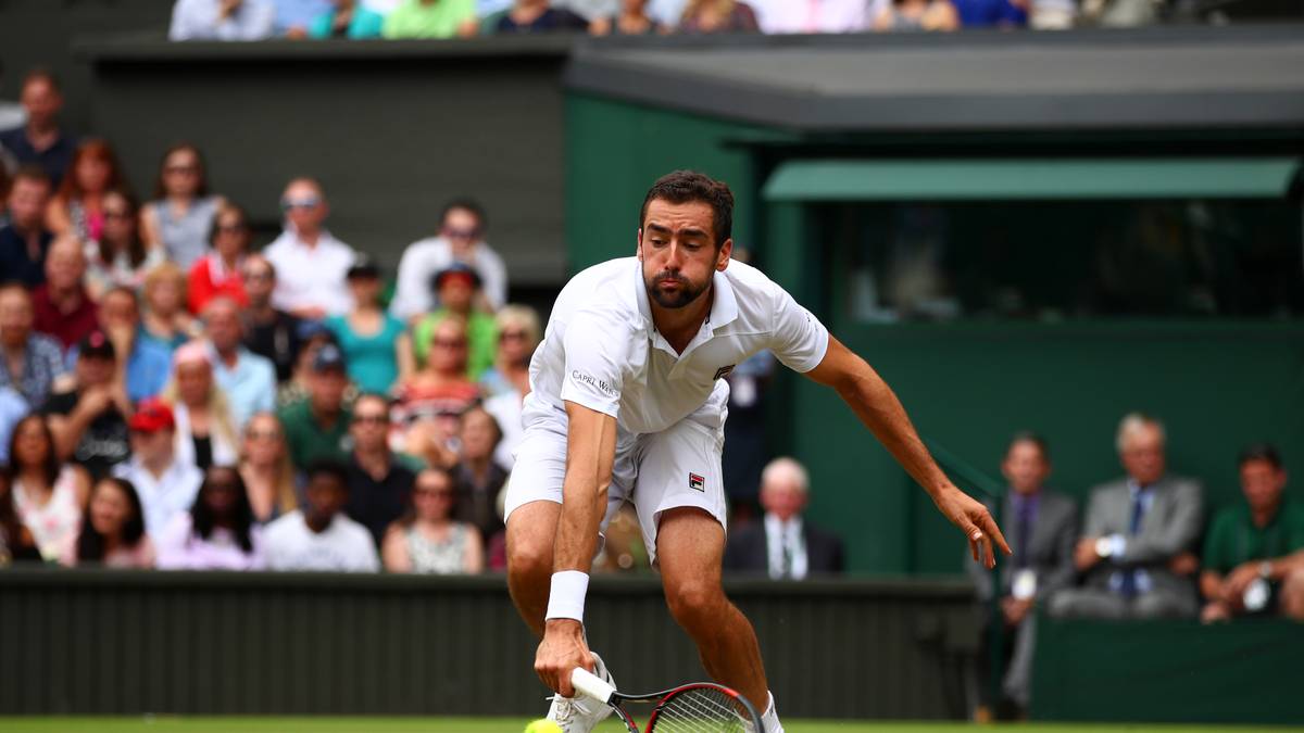 Im dritten Satz hält Cilic bis zum Stand von 3:3 wieder besser mit, bringt Federer sogar bei eigenem Aufschlag einmal kurz in Bedrängnis