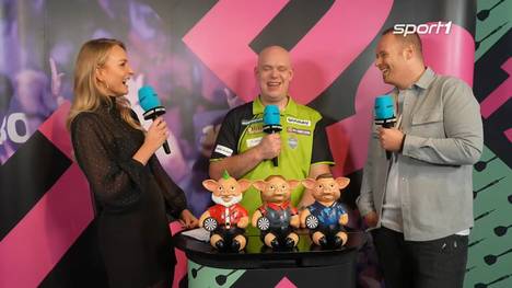 Michael van Gerwen spricht im SPORT1-Interview über seinen Viertelfinal-Sieg gegen Callan Rydz und schickt eine amüsant verpackte Ansage an die Konkurrenz.