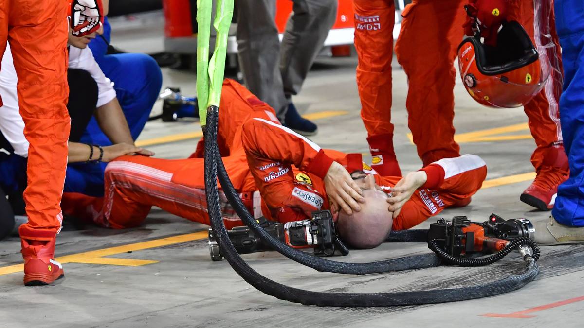 Am vergangenen Sonntag spielen sich vor der Ferrari-Garage in Bahrain dramatische Szenen ab. Während eines missglückten Reifenwechsels bei Kimi Räikkönen wird der Mechaniker Francesco Cigarini schwer verletzt zieht sich einen Schien- und Wadenbeinbruch zu