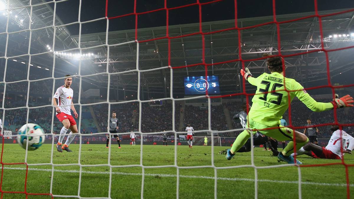 Das Projekt lässt sich gut an. Dayot Upamecano erzielt nach 17 Minuten das Führungstor für Leipzig. Es ist im 56. Spiel der 100. Treffer für RB, so schnell hat das in den vergangenen 50 Jahren kein Verein geschafft