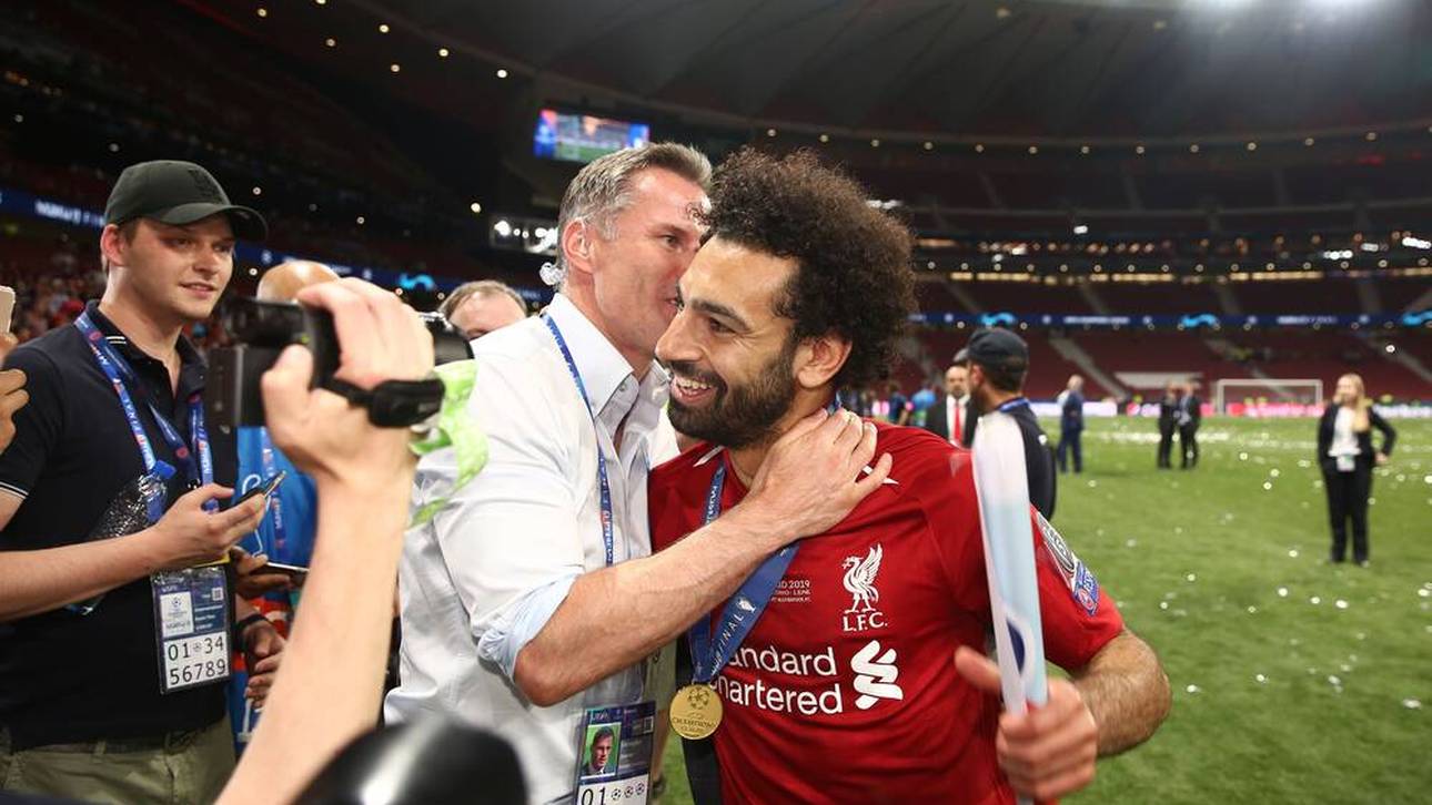 Jamie Carragher (l.) und Mohamed Salah nach dem Champions-League-Finale 2019