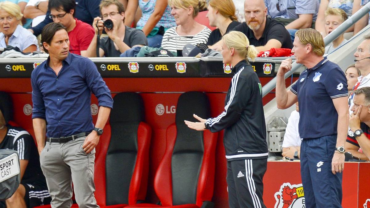 In der Bundesliga steht Steinhaus häufig als Streitschlichterin zwischen emotionalen Trainern im Rampenlicht. Einst wurde sie sogar von Pep Guardiola angetatscht