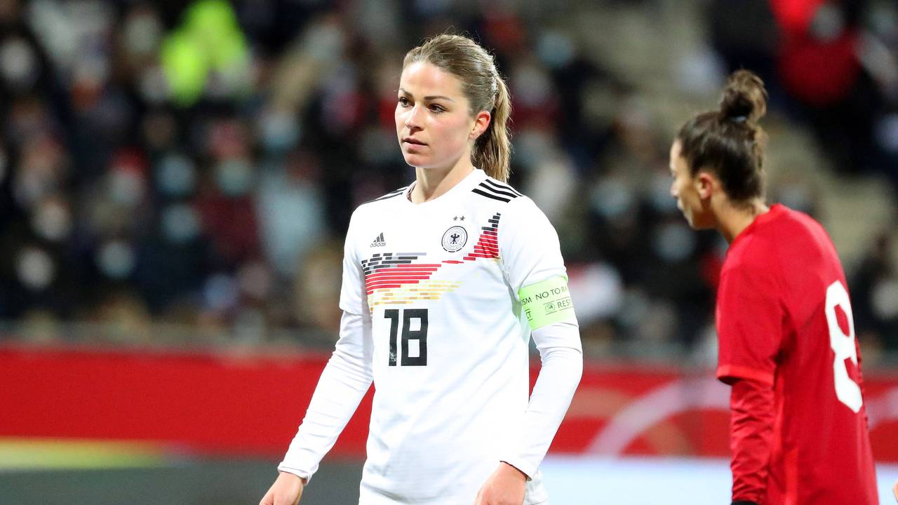 „Bloody Mel!“ Schockszene um DFB-Star