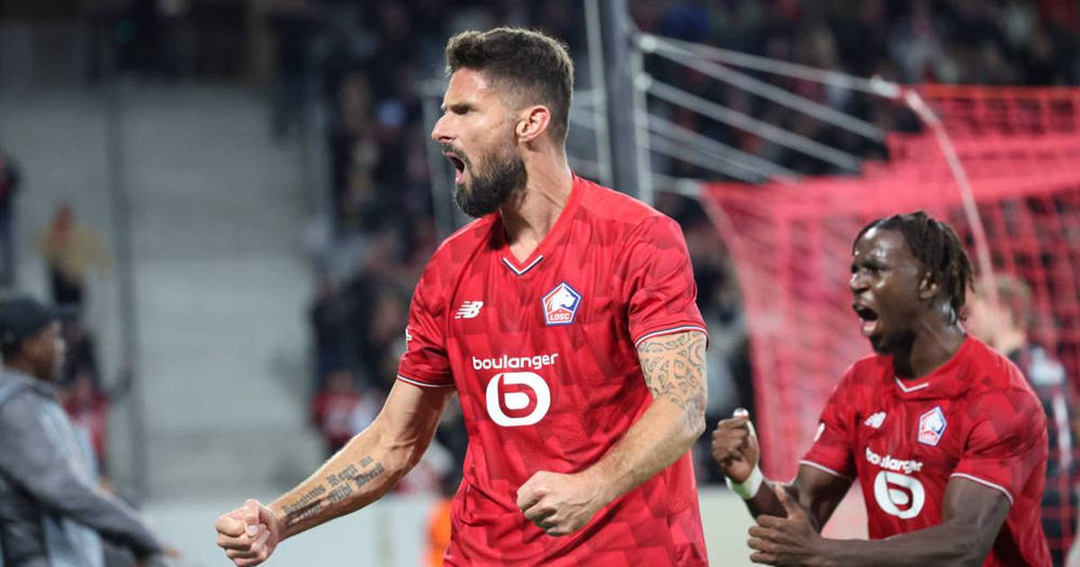 The hero again: Giroud with 