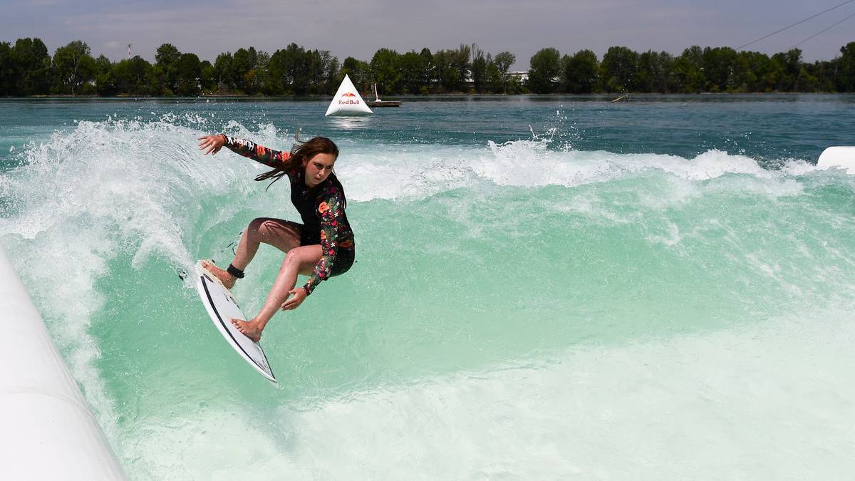 SURFEN: Auch Surfen steht in Tokio erstmals auf dem Programm. Insgesamt sollen je ein Wettbewerb bei den Damen und den Herren ausgetragen werde
