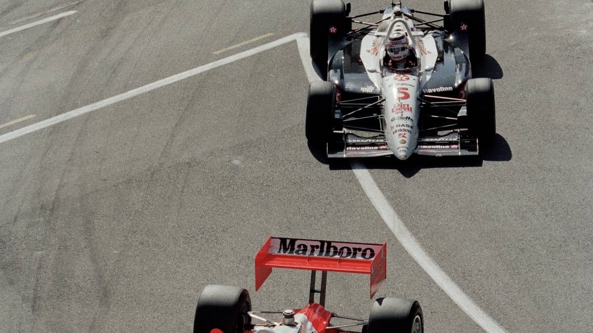 Zwei ehemalige Formel-1-Weltmeister stehen 1993 am Ende auf dem Podium: Emerson Fittipaldi gewinnt, Nigel Mansell wird Dritter