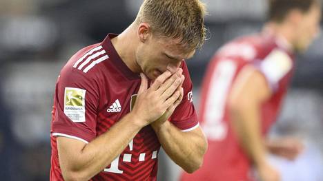 Joshua Kimmich ist nach seiner Corona-Infektion zurück aus der Quarantäne. Auf dem Platz kann er aber dennoch nicht so schnell wieder stehen.