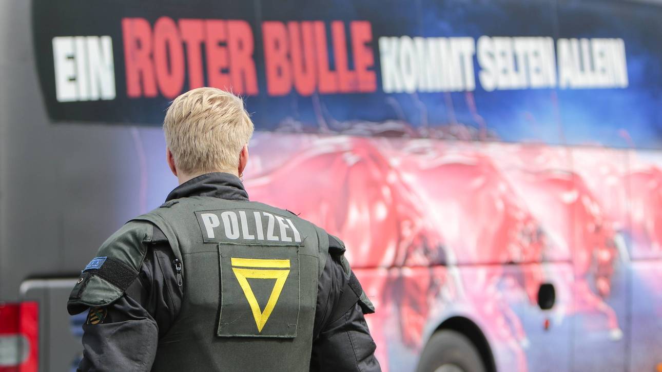War Leipzigs Bus Ziel der BVB-Ultras?