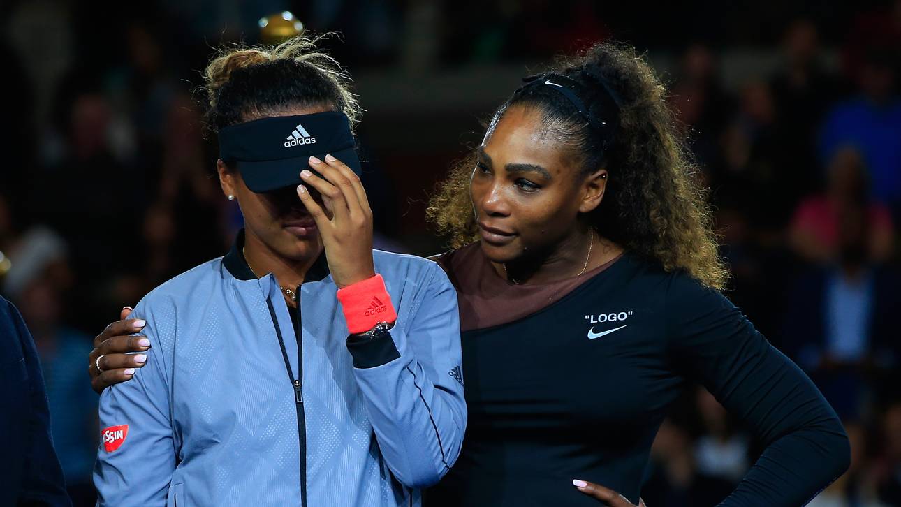 US-Open-Siegerin Naomi Osaka (l.) brauchte am Ende Zuspruch von Serena Williams