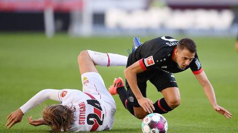 Santiago Arias (r.) verpasst mit Bayer Leverkusen den ersten Saisonsieg