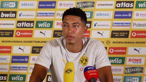 Jobe Bellingham spricht über seinen Empfang bei Borussia Dortmund. Er schwärmt sowohl von den Fans als auch von seinen Mitspielern und Trainern.