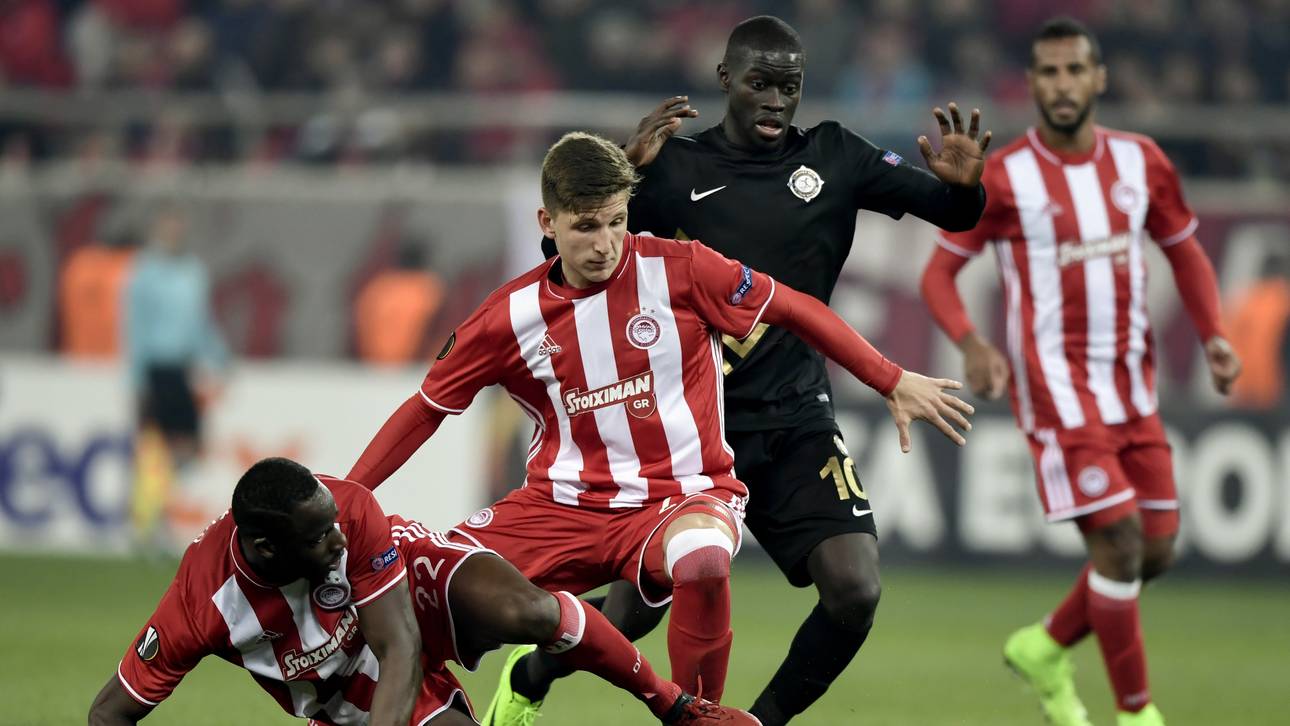 Juwel und Stürmer für Bayer