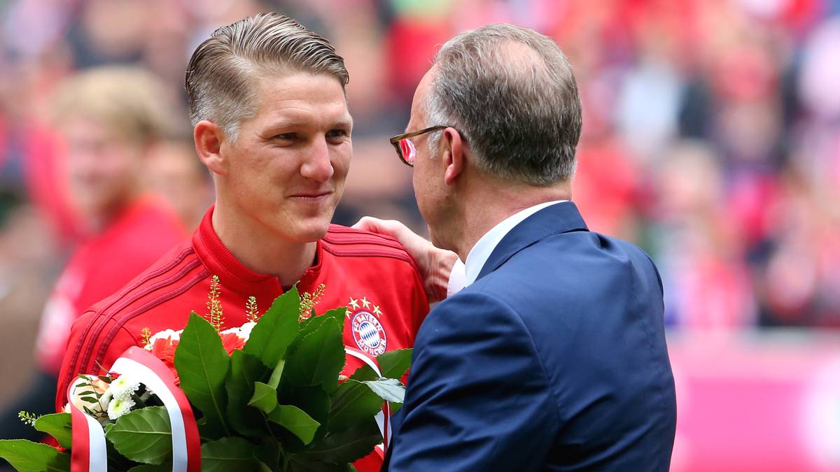 BASTIAN SCHWEINSTEIGER: Ganz anders sieht es da beim Weltmeister von 2014 aus. "Der FC Bayern ist immer interessiert, wichtige ehemalige Spieler an den Klub binden. Ich würde mir zum Beispiel auch Bastian Schweinsteiger bei uns wünschen", sagte Vorstandsboss Karl-Heinz Rummenigge der "AZ"