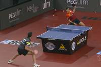 Timo Boll und Borussia Düsseldorf gewinnen den Liebherr-Pokal. Die deutsche Tischtennis-Legende macht den Titel im Einzel perfekt.