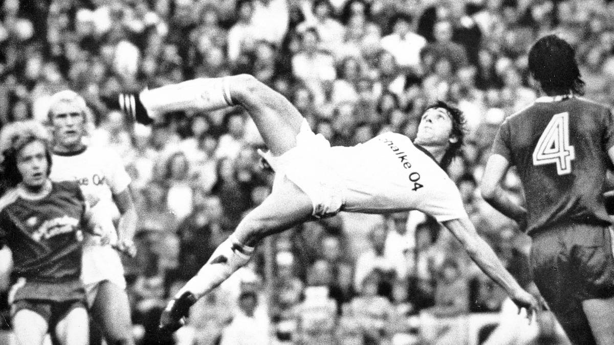 PLATZ 2: KLAUS FISCHER (1968-1988, 1860 München, Schalke 04, 1. FC Köln, VfL Bochum), 268 Tore in 535 Spielen