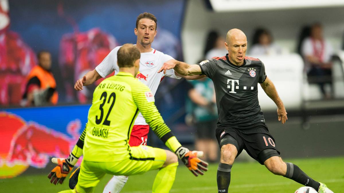 FAZIT: RB gewinnt den großen Head-to-Head Vergleich dank seiner Power auf dem Platz und auf der Ersatzbank um Haaresbreite. Trotzdem sind die Bayern immer noch stark genug, um den ambitionierten Vizemeister vor dessen Publikum zu stürzen. Oder, um es mit den Worten Hasenhüttls auszudrücken: "Ich bin überzeugt, dass es ein 50:50-Spiel wird."