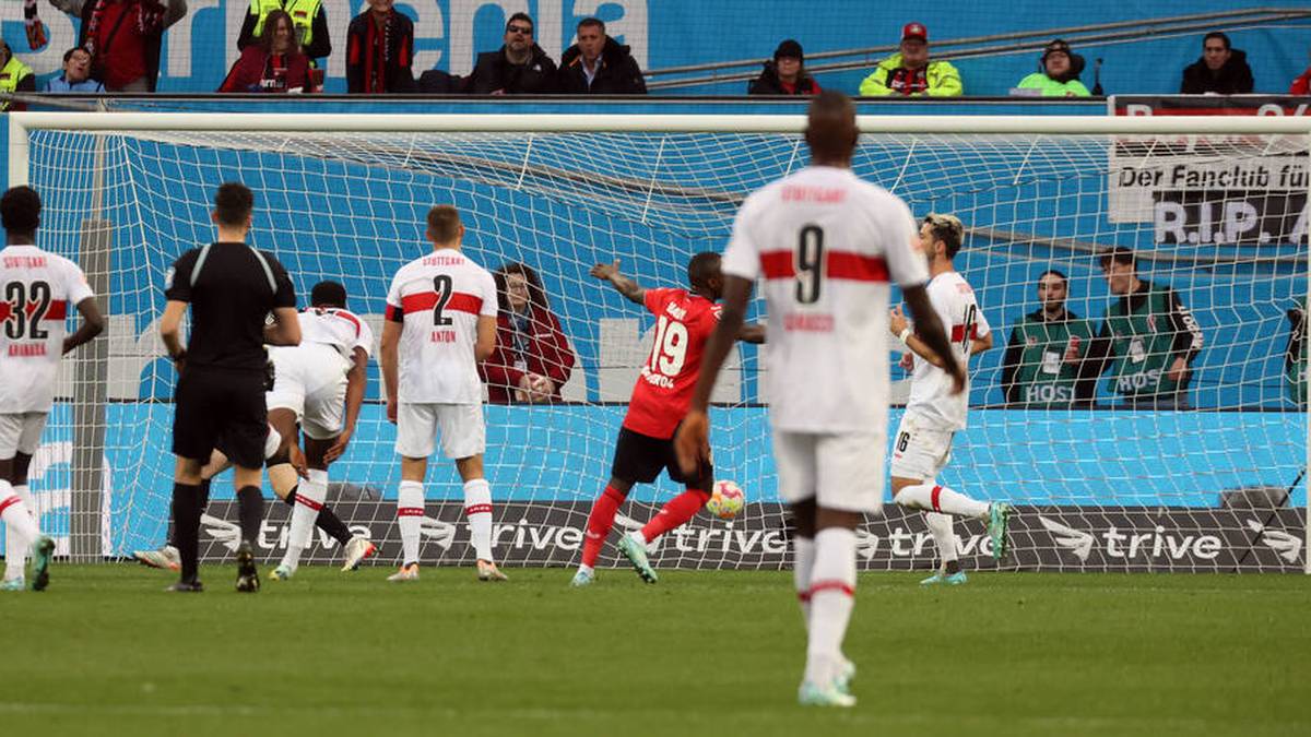 Leverkusen klettert und verschärft VfB-Sorgen
