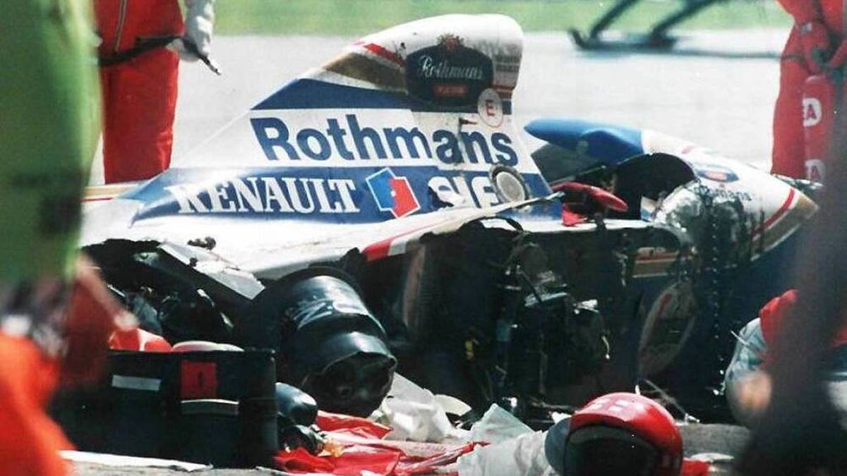 Senna raste wie ferngesteuert in den Tod