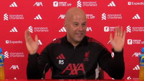 Liverpool-Trainer Arne Slot kritisiert den zunehmenden Fokus auf Standardsituationen in der Premier League und moniert den Umgang mit Fouls an Torhütern. 