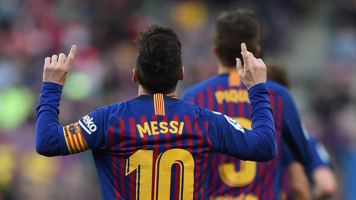 PLATZ 1 - LIONEL MESSI (FC BARCELONA, 130 Mio.): In Sachen Ballon d’Or liegen der Argentinier und sein ewiger Rivale Ronaldo mit je 5 gleichauf - auf dem Konto hat Messi deutlich die Nase vorn