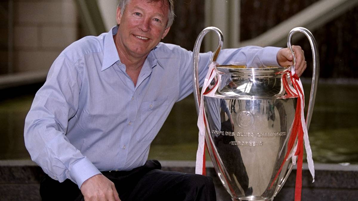 PLATZ 7: Manchester United (1991 - 1999) - Unter Alex Ferguson holte ManUnited 1991 den Europapokal der Pokalsieger und läutete spätestens 1993 mit dem ersten Meistertitel seit 26 Jahren die Dominanz der "Red Devils" in England ein: 1997 wurde United zum vierten Mal in fünf Jahren Meister