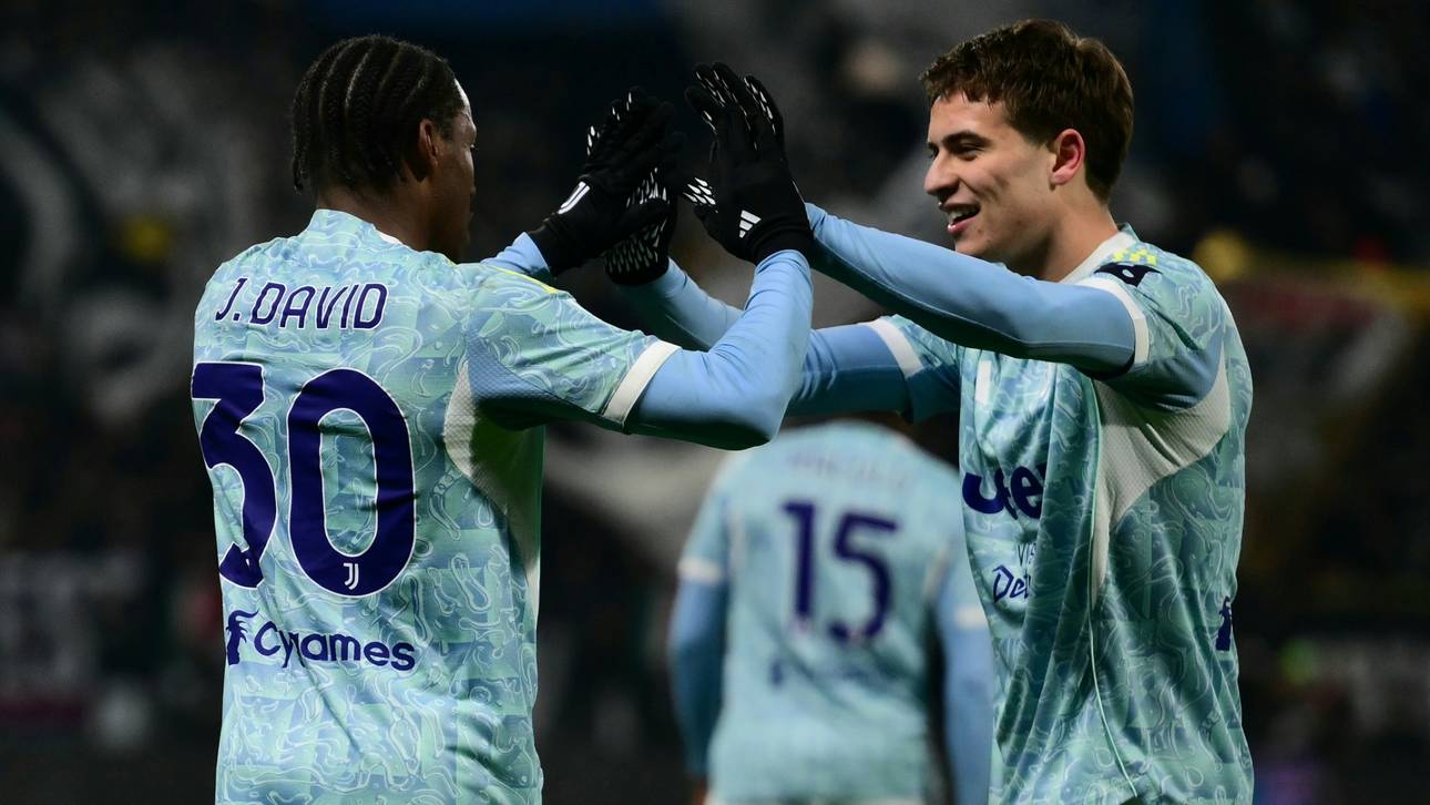 Torschützen unter sich: Yildiz (r.) und David