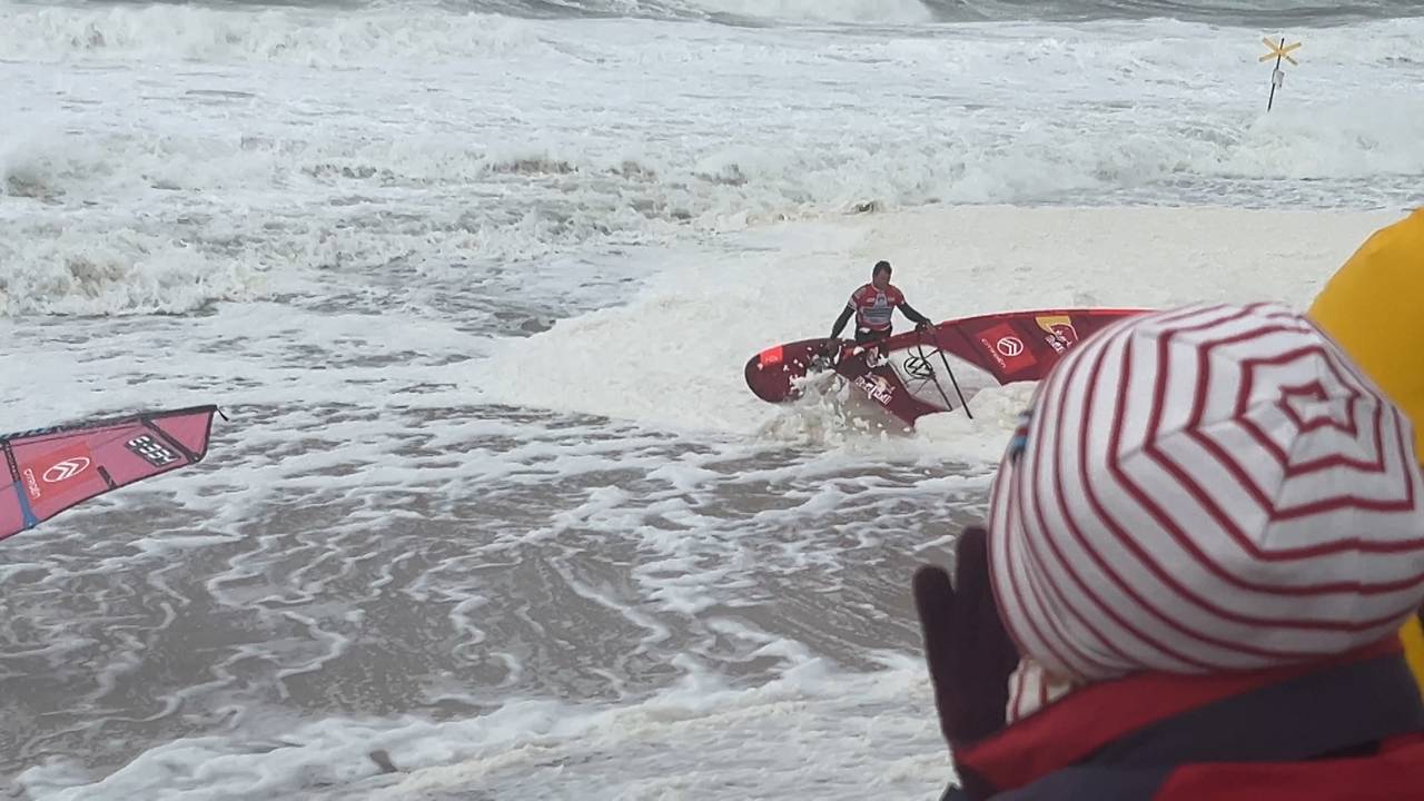 Bei Böen bis 60 km/h! Große Windsurf-Action auf Sylt