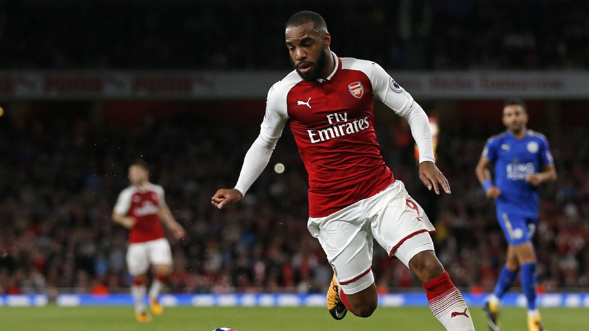 PLATZ 4: ALEXANDRE LACAZETTE. Der Franzose brauchte für seinen Premierentreffer beim FC Arsenal gerade einmal zwei Minuten, zum Saisonstart traf er beim 4:3 über Leicester  zum 1:0. Anschließend stotterte der Motor des 53 Millionen Euro teuren Neuzugangs aus Lyon aber, zuletzt kam der Stürmer nur als Joker ins Spiel